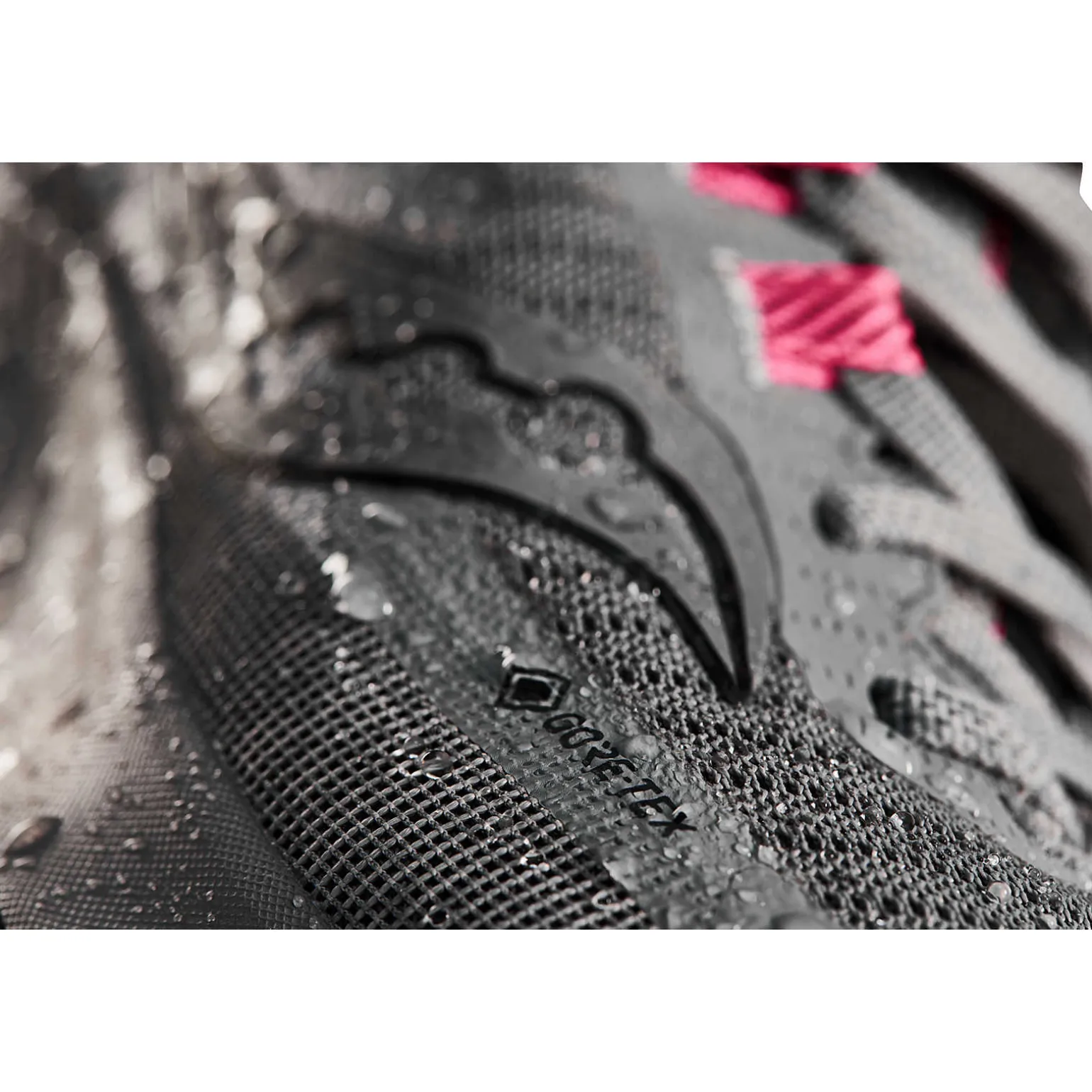 Saucony Peregrine 13 GTX Clearance